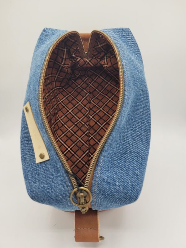 the Denim Classic - Image 2