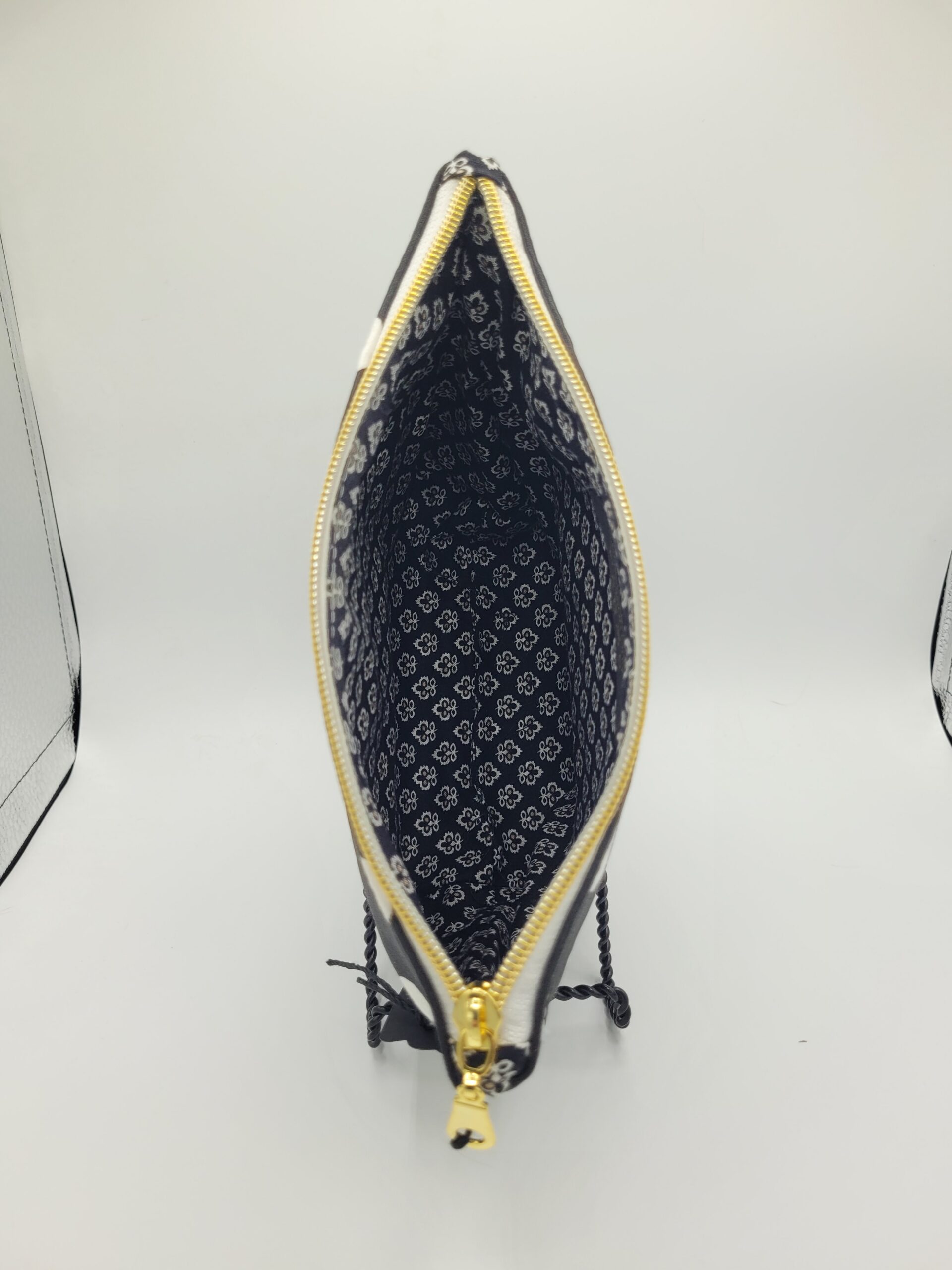 B&W Polka Classic - Image 2